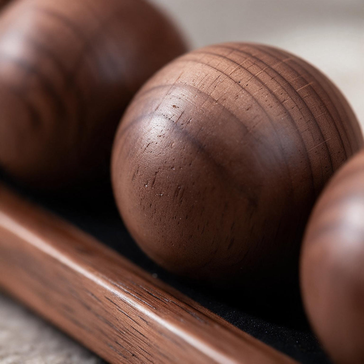 Wood Cable Organiser with Balls Magnet